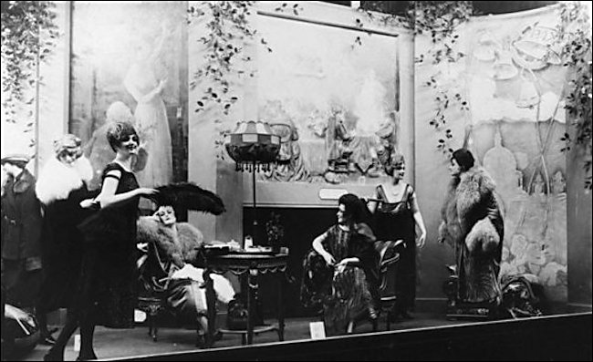 Selfridges 1920's window display